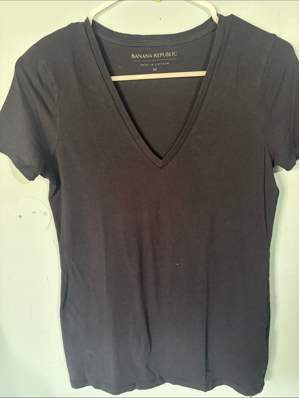 Banana Republic Black V-Neck Short Sleeve Tee